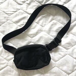 Lululemon belt bag